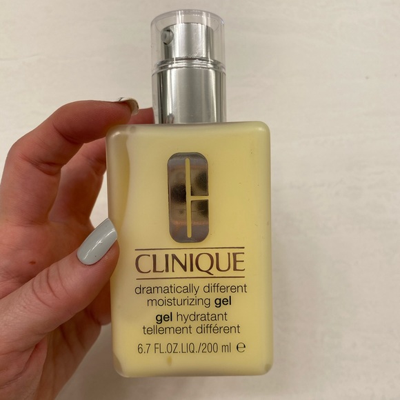 Clinique Other - Dramatically Different™ Moisturizing Lotion+